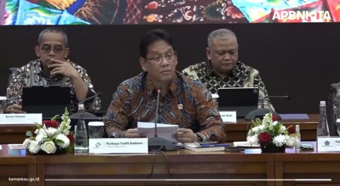 Menkeu Purbaya saat menyampaikan membuka peluang menurunkan tarif PPN 11 persen pada tahun depan, dalam konferensi pers APBN Kita di Kantor Kementerian Keuangan, Jakarta, Selasa, (14/10/2025) (Foto: Tangkapan layar Youtube Kementerian Keuangan RI)