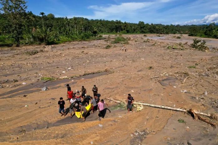 Foto : Badan Nasional Penanggulangan Bencana (BNPB) mencatat korban tewas dalam bencana banjir dan longsor di Aceh, Sumatra Utara, dan Sumatra Barat bertambah menjadi 753 orang. (dok.Istimewa)