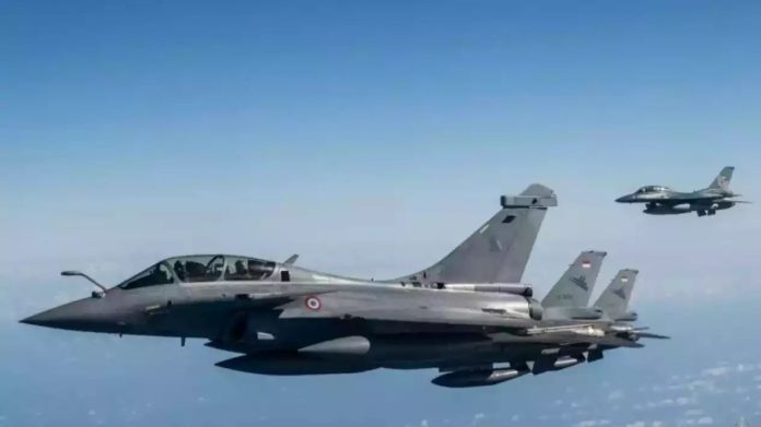 Pesawat TNI AU dan Rafale Prancis (Foto: Sumber TNI AU)