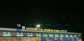 Rekayasa Lalin Tol Jakarta–Cikampek Dilanjutkan Memasuki Puncak Arus Mudik Lebaran 2026 Arus mudik di Gerbang Tol Cikampek Utama, Karawang, Jawa Barat, meningkat signifikan jelang Lebaran 2026. (Foto: Istimewa)