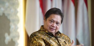 Menko Airlangga Sebut Pemerintah Bakal Atur Kebijakan PKWT dan Outsourcing di UU Ketenagakerjaan Baru Sejalan dengan Permintaan AS Menteri Koordinator Bidang Perekonomian Airlangga Hartarto. - Istimewa