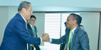 RI Matangkan Ekspor Listrik Bersih ke Singapura Menteri ESDM Republik Indonesia Bahlil Lahadalia melakukan Bilateral Meeting dengan Minister for Manpower and Minister Science sekaligus penanggung jawab energi Singapura Tan See Leng di Tokyo, Jepang pada Minggu (15/3/2026). (HO - Kementerian ESDM)