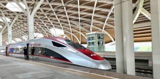 Menkeu Purbaya Sebut Skema Restrukturisasi Utang Whoosh Sudah Beres, Danantara Tunggu Pengumuman Resmi dari Pemerintah Kereta Cepat Jakarta - Bandung atau Whoosh. (Foto: KCIC)