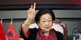 Megawati Panggil Pengurus Daerah PDIP, Tekankan Kader Agar Bekerja Maksimal dan Peka pada Kehidupan Rakyat Ketua Umum DPP PDI Perjuangan (PDIP) Megawati Soekarnoputri saat membuka agenda penguatan organisasi bagi Ketua, Sekretaris, dan Bendahara (KSB) pengurus daerah se-Indonesia di Sekolah Partai, Jakarta, Kamis (16/4/2026). (Foto: Tim Media PDIP).