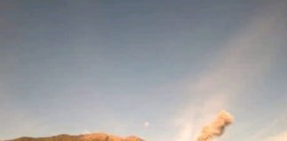 Gunung Lewotobi Laki-laki di Flores Timur Kembali Meletus, Semburkan Abu Setinggi 500 Meter Gunung Lewotobi Laki-laki meletus, pada Jumat (10/4/2026) (Dok. PGA Lewotobi Laki-laki)