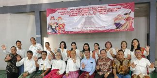 PENGURUS BARUS TANGERANG-JAKARTA BARAT DILANTIK Usai dilantik dan diberikan SK, Pengurus baru berfoto bersama dengan Pengurus Barus Pusat.