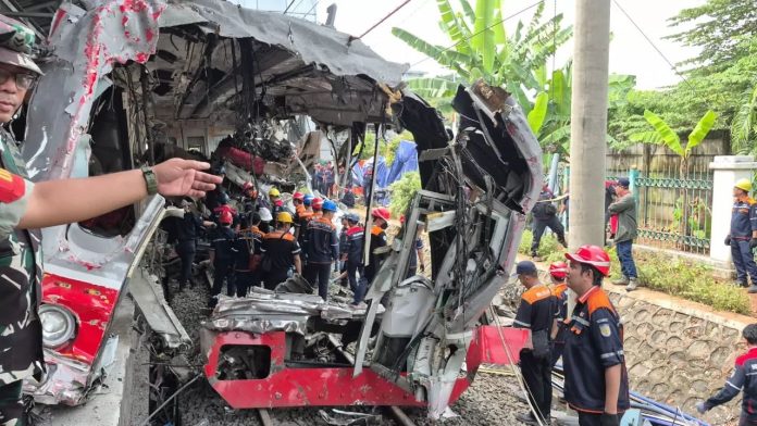 Ilustrasi- Kondisi gerbong KRL Commuter Line yang ditabra Argo Bromo Anggrek, Selasa pagi, 28 April 2026. (Istimewa )