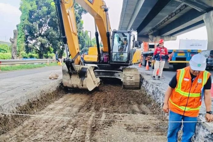 Ilustrasi- Pemeliharaan Tol Jakarta-Cikampek, (Foto: Istimewa)
