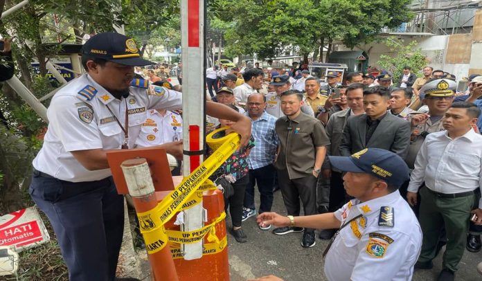 Parkir ilegal di kawasan Blok M disegel(Dok. DPRD DKI)