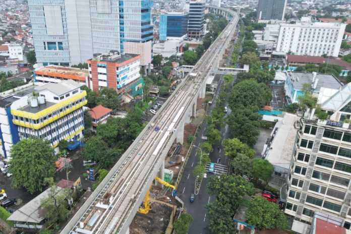Ilustrasi Pembangunan Jalur LRT - Pemprov DKI Jakarta akan memprioritaskan pembangunan LRT rute Velodrome-Manggarai hingga Dukuh Atas. (Foto: Istimewa)