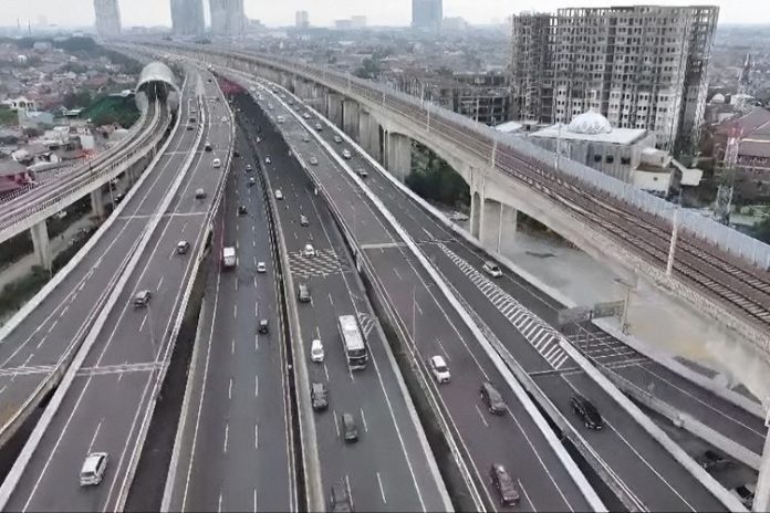 Arus balik Lebaran 2026 mulai meningkat di Ruas Jalan Layang Mohammed Bin Zayed (MBZ) arah Jakarta. Selasa (24/3/2026).(Dok: Humas Jasa Marga.)
