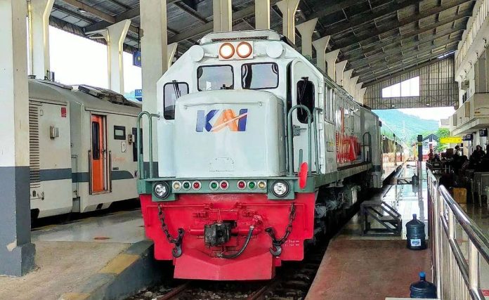 PT KAI memberikan potongan harga tiket untuk sejumlah KA jarak jauh selama libur sekolah. (Foto: Istimewa)
