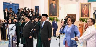 Prabowo Resmi Lantik Nanik Deyang, Agustina Arumsari, dan Mayjen TNI Trenggono Jadi Pimpinan BGN Presiden Prabowo Subianto melantik Nanik S. Deyang sebagai Kepala Badan Gizi Nasional serta Agustina Arumsari dan Trenggono sebagai Wakil Kepala Badan Gizi Nasional. Pelantikan tersebut berlangsung di Istana Negara, Jakarta, pada Senin, 8 Juni 2026. Foto: BPMI Setpres/Cahyo