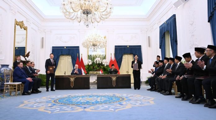 Presiden Prabowo Subianto dan Presiden Aleksandr Lukashenko menyaksikan penunjukkan sejumlah nota kesepahaman Indonesia-Belarus di Istana Merdeka, Jakarta, pada Kamis, 2 Juli 2026. Foto: BPMI Setpres/Muchlis Jr