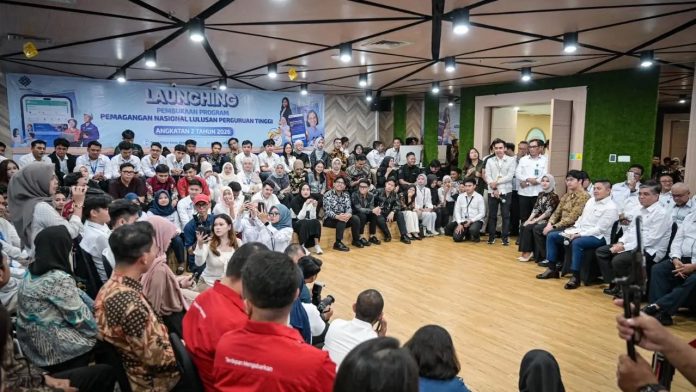 Kemnaker resmi buka pendaftaran Magang Nasional Angkatan 2 Batch I per 15 Juli 2026. Targetkan 150 ribu peserta. (Foto: BPMI Sekretariat Presiden)