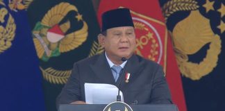Resmi Lantik 1.177 Perwira TNI-Polri, Prabowo: Gajimu dari Rakyat, Jangan Khianati Kepercayaan Foto: Presiden Prabowo Subianto memimpin upacara Prasetya Perwira (Praspa) TNI dan Polri Tahun 2026 di Halaman Istana Merdeka, Jakarta, Rabu (22/7/2026). (YouTube/Sekretariat Presiden)