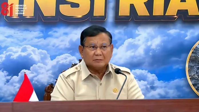 Presiden Prabowo Subianto saat memimpin rapat penanganan karhutla di Posko Aju, Riau, Senin (24/8). (Istimewa)