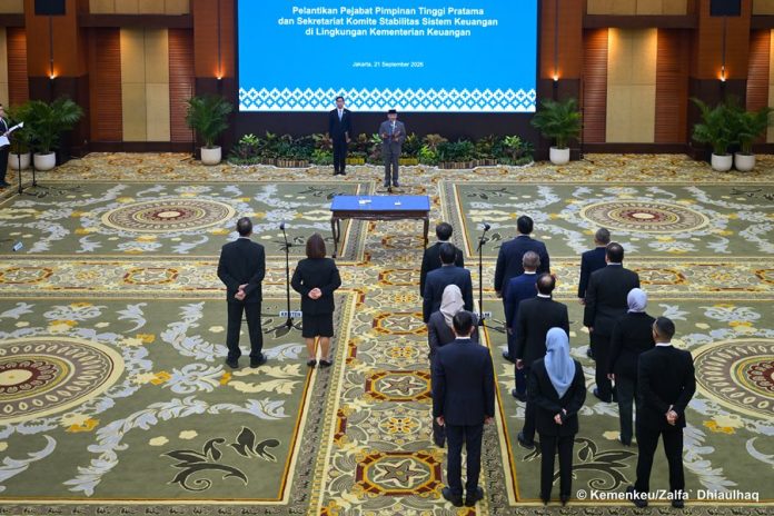 Menteri Keuangan (Menkeu), Suahasil Nazara, melantik 14 Pejabat Pimpinan Tinggi Pratama Kementerian Keuangan dan Pejabat pada Sekretariat Komite Stabilitas Sistem Keuangan (KSSK), Senin (21/9/2026). (Foto: Istimewa)