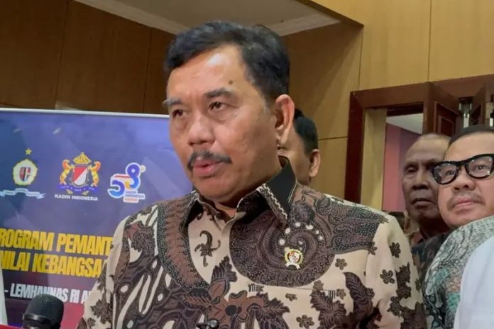 Kepala Badan Komunikasi (Bakom) Republik Indonesia, Syahganda Nainggolan, menanggapi protes Malaysia dan Singapura terhadap kabut asap lintas batas akibat kebakaran hutan dan lahan (karhutla) di Indonesia. (Foto: Istimewa)